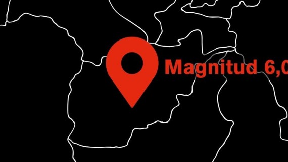 Karta som visar en kartnål på Afghanistan och texten Magnitud 6,0 där jordbävningen skett